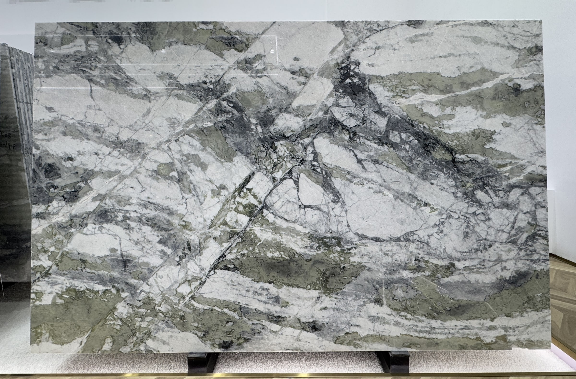 Calacatta Verde — view 2