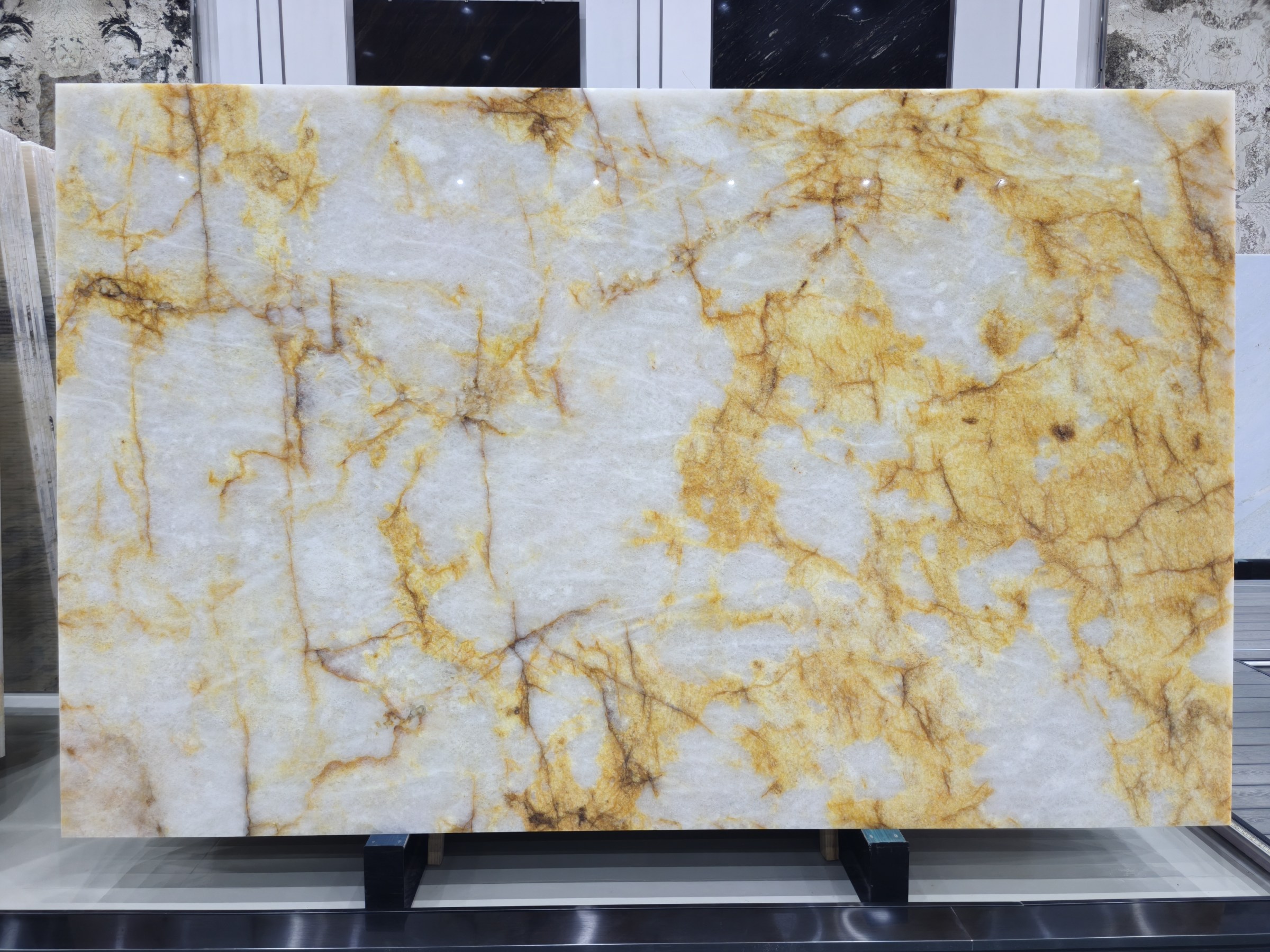 Cristallo Gold — view 2