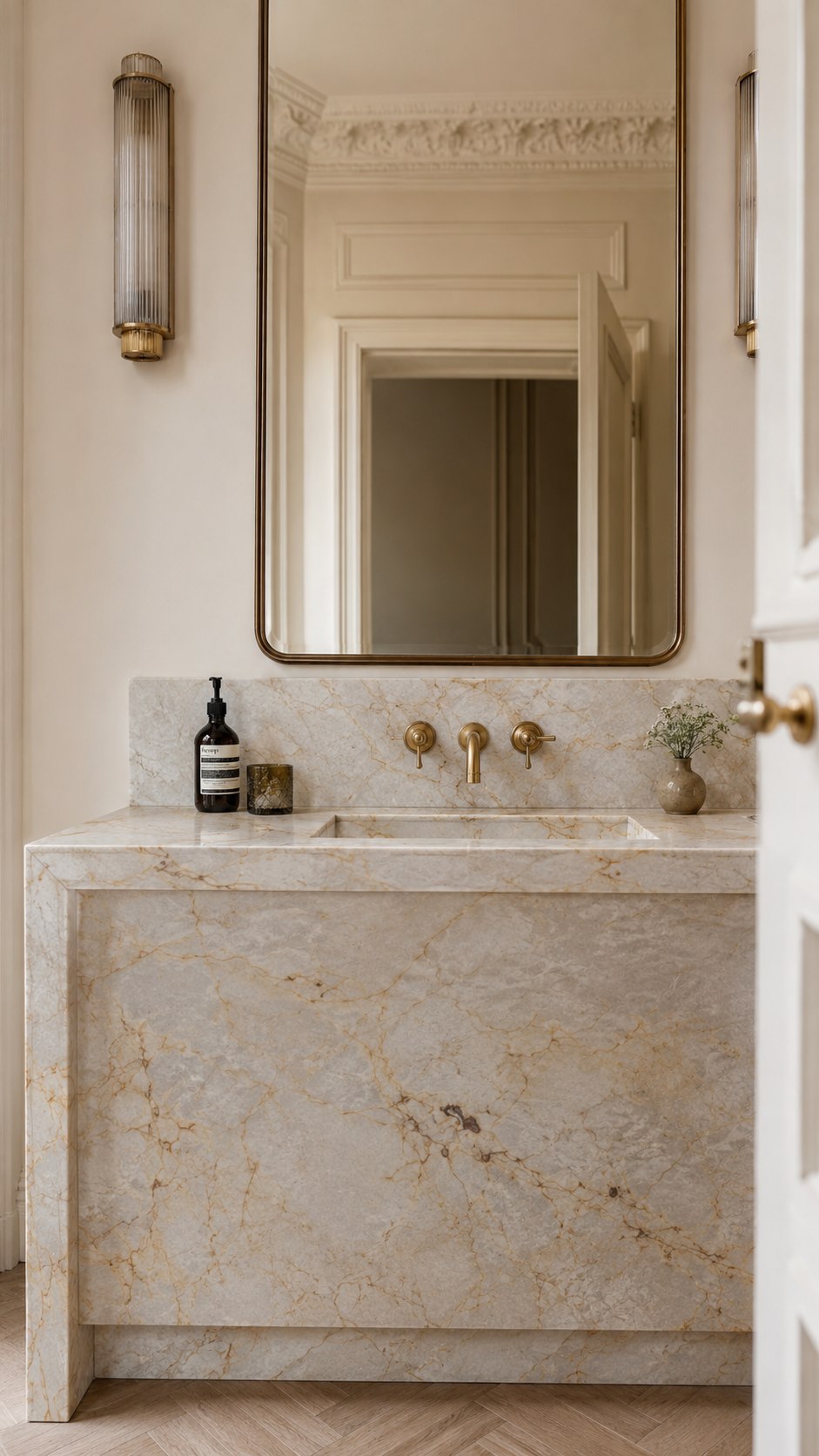 Cristallo Gold — render — full slab