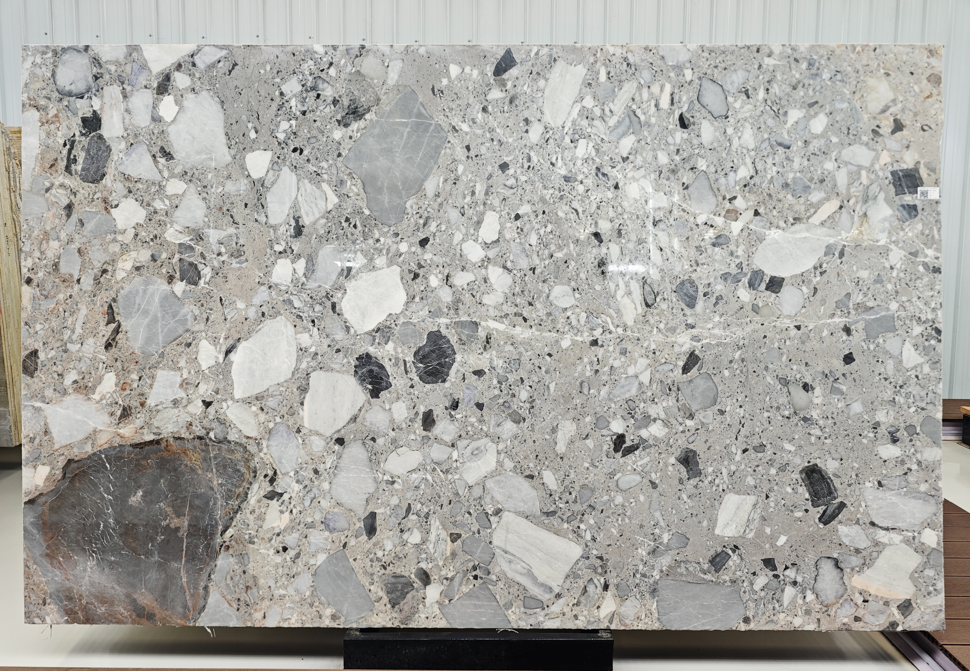 Breccia Vittoria — view 2