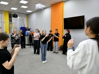 Подготовка к праздникам в Детской театральной школе