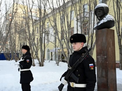 В Североморске почтили память Героя России генерал-майора Тимура Апакидз