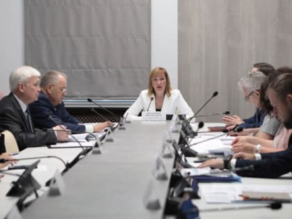 В сложных условиях санкций: проект закона об исполнении областного бюджета за прошлый год рекомендовано принять