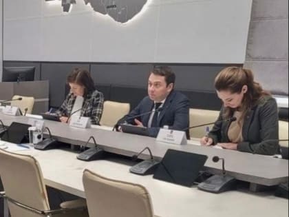 Заботы коммунистов Заполярья: Памятник Сталина, зарплаты и бесплатный проезд