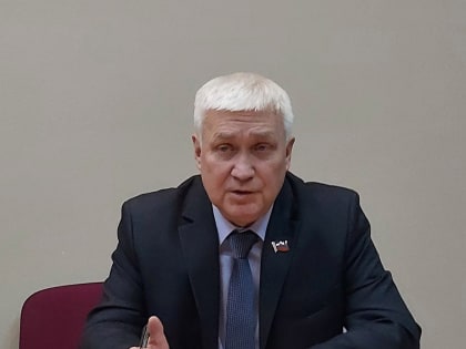 Уважаемые земляки, как депутат Мурманской областной Думы от Первомайского района по седьмому мурманскому избирательному округу, провел очередной прием избирателей в Управлении окру