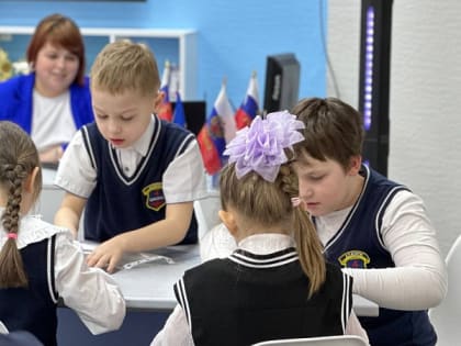 В школе №4 прошёл методический семинар «Реализация православного компонента в практике работы светской школы: культурологический, теологический и педагогический аспекты»