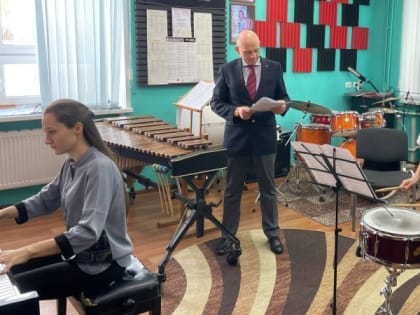 Ведущие преподаватели страны провели мастер-классы для юных музыкантов Заполярья