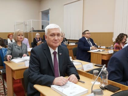 Тридцать лет Мурманской областной Думы: достижения и вклад в развитие региона