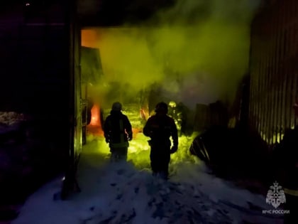 Гаражный бокс площадью 300 «квадратов» горел в Апатитах