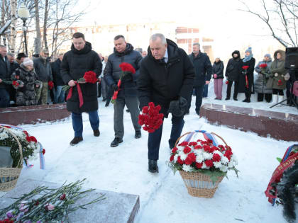 В Мурманске почтили память воинов-интернационалистов