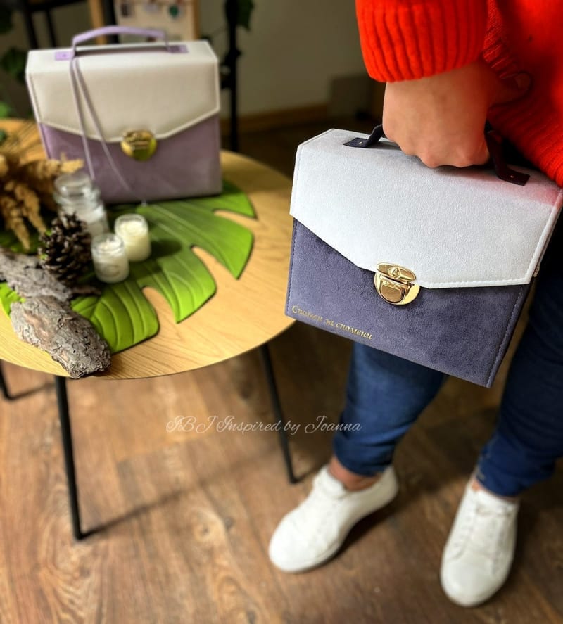 Албум чанта в син велур на два нюанса 