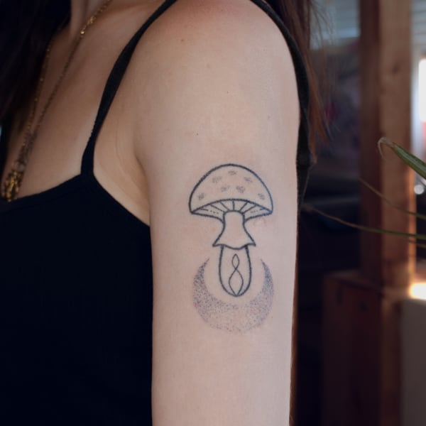 Tatuaż Dotwork — bemu — Mila Tattoo Studio Kraków