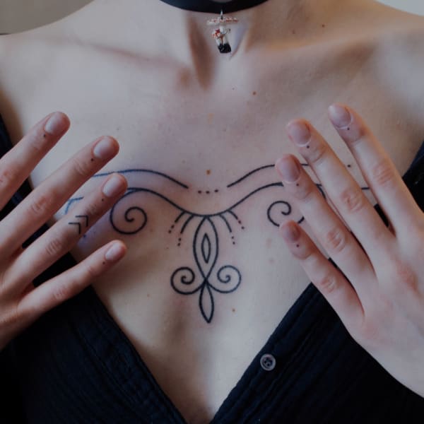 Tatuaż Fine Line — bemu — Mila Tattoo Studio Kraków