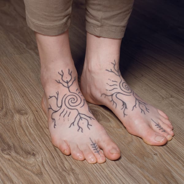 Tatuaż Geometryczny — bemu — Mila Tattoo Studio Kraków