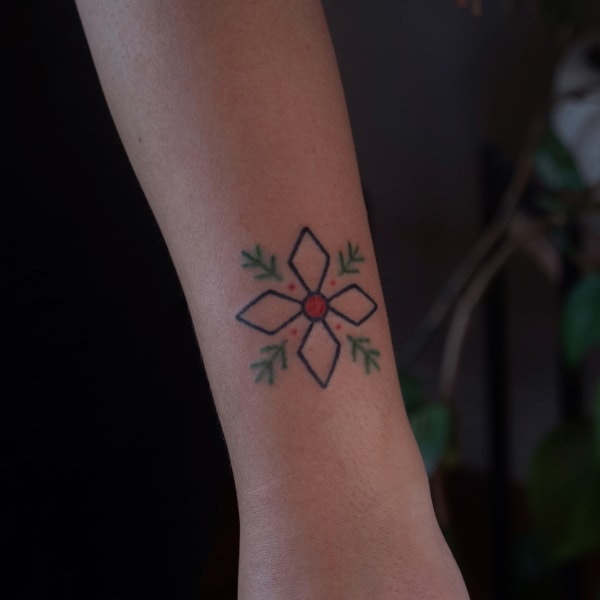 Tatuaż Geometryczny — bemu — Mila Tattoo Studio Kraków