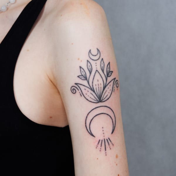 Tatuaż Geometryczny — bemu — Mila Tattoo Studio Kraków