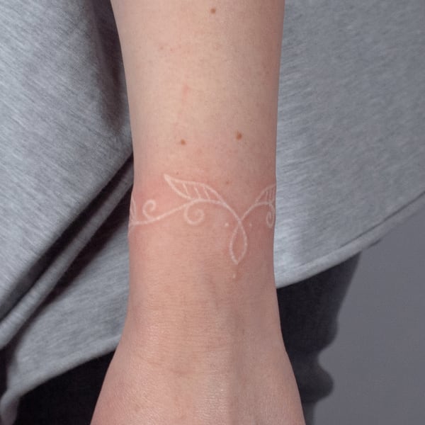 Tatuaż Geometryczny — bemu — Mila Tattoo Studio Kraków