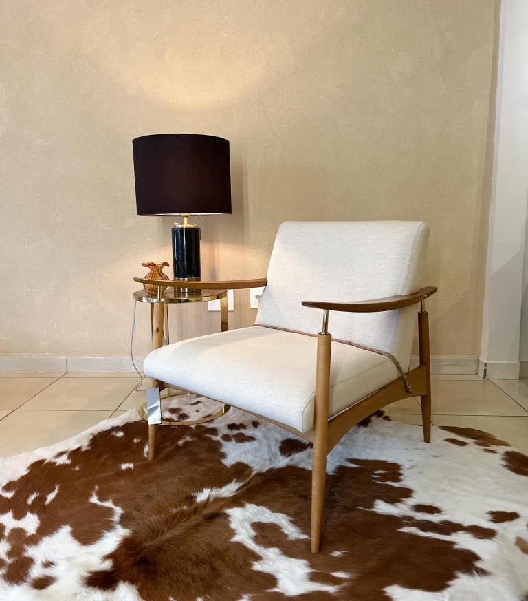 Poltrona Fratelli: Conforto e Estilo em Cada Detalhe