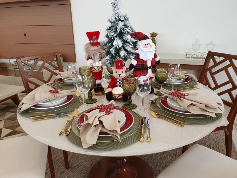 Como montar uma mesa de Natal