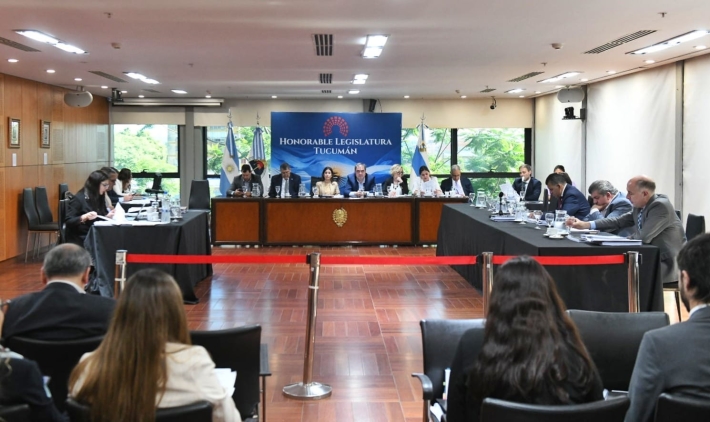 El Jury de Enjuiciamiento rechazó planteos de la defensa de la jueza Ballesteros y declaró nulo uno de los cargos