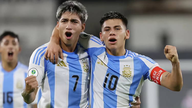 Una muestra de fútbol: Argentina venció a Uruguay y se afianza en la cima