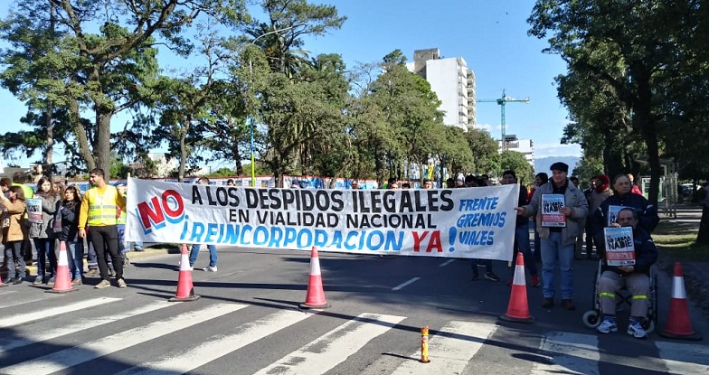 Trabajadores de Vialidad Nacional en Tucumán advierten que Milei quiere el "desguace" de la entidad y amenazan con medidas de fuerza