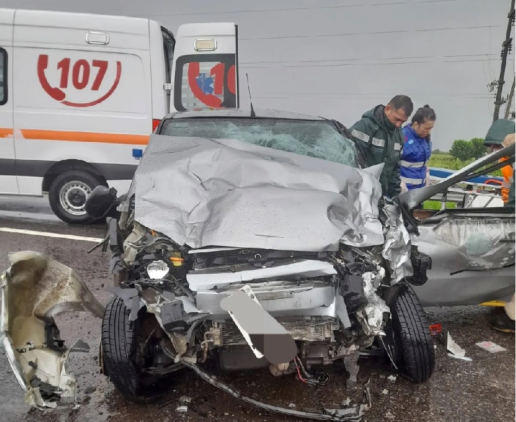 Tres muertos en un choque frontal entre dos autos en la ruta 9 ...