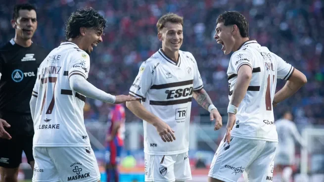 Un Calamar que aguantó el Ciclón: batacazo de Platense para llegar a la final