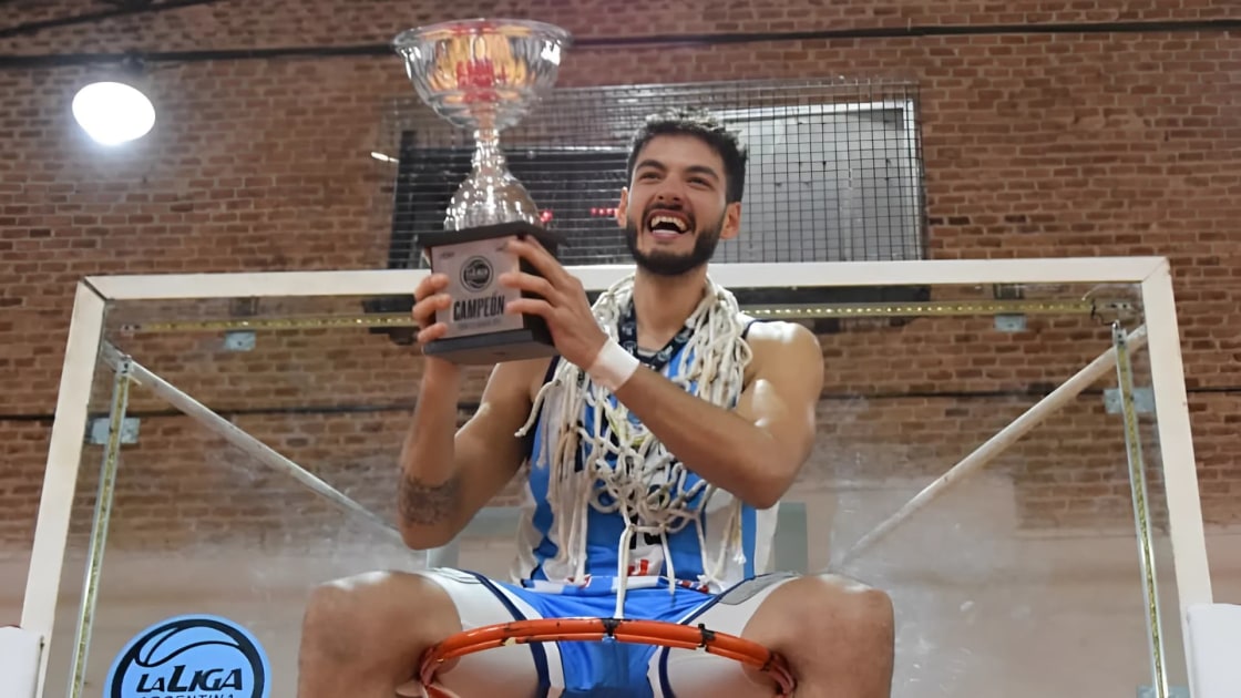 Racing de Chivilcoy hizo historia: venció a San Isidro y jugará en la Liga Nacional con un tucumano presente