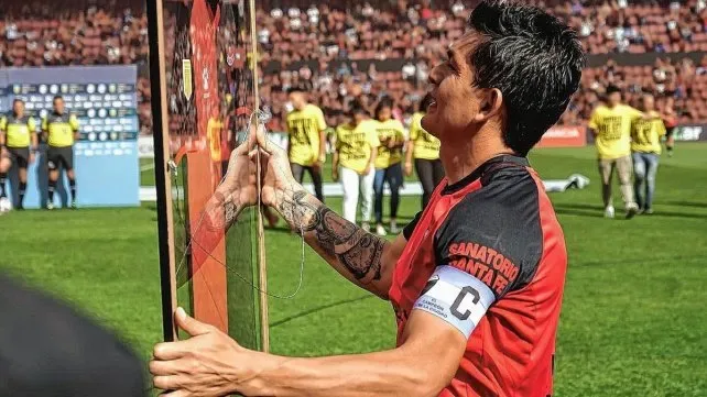 Con 40 años, Luis Miguel Rodríguez elige a Colón para despedirse del fútbol