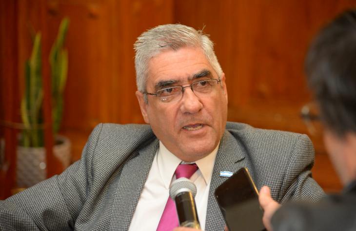 Abad: "Defenderemos la industria azucarera tucumana con uñas y dientes"