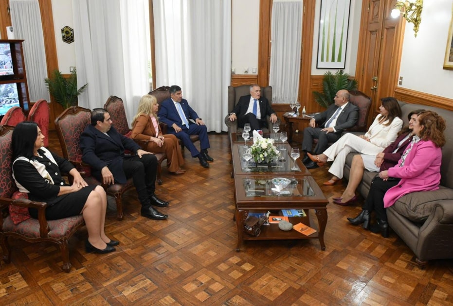 La foto de unidad del peronismo tucumano en el 9 de Julio: ¿Por ...