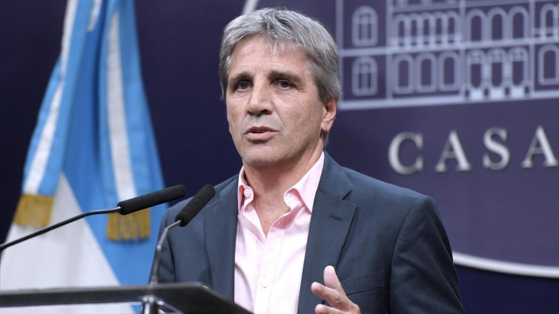 Caputo: "La oposición hará lo imposible por destruir al país para volver a manejar el negocio de la política"