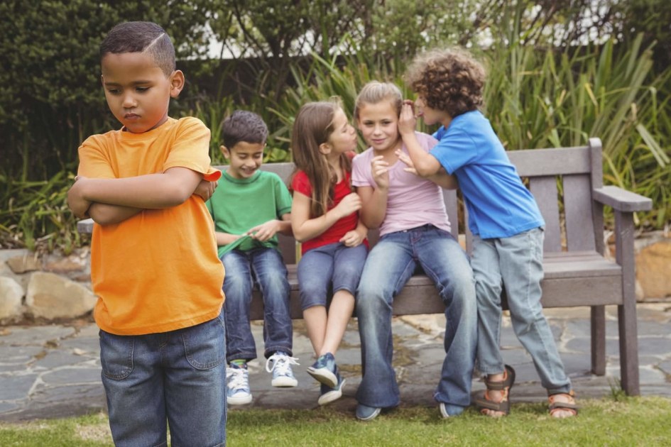 Seis de cada diez estudiantes sufren agresiones en la escuela o en redes sociales: en Tucumán, el 42% dice haberse sentido discriminado