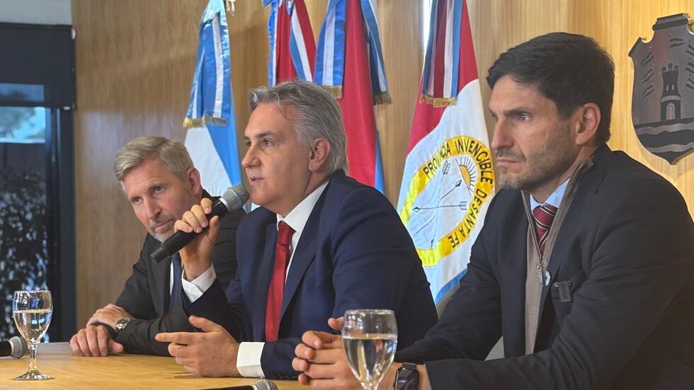 Pullaro, Llaryora y Frigerio reclamaron más federalismo y el fin de las retenciones al campo