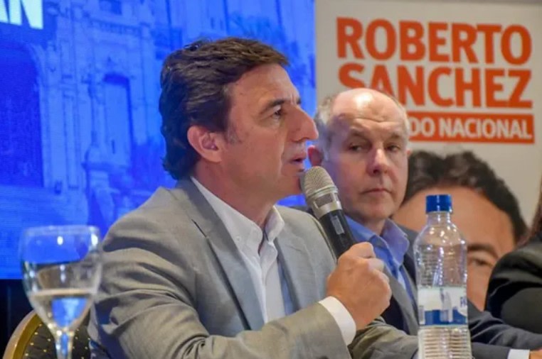 Al lanzar el frente “Unidos por Tucumán”, Sánchez adelantó que votará “a favor de los jubilados”