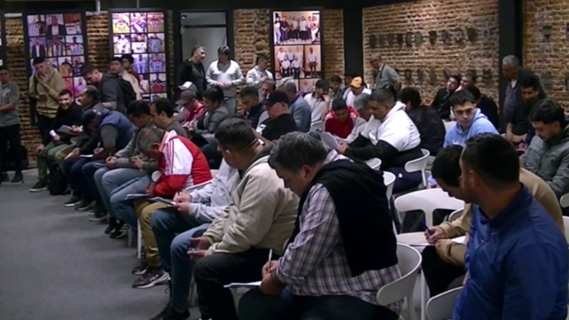 vlcsnap-2025-08-13-00h06m06s136.jpg vlcsnap-2025-08-13-00h06m06s136.jpg