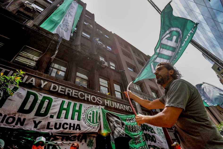 Más de 180.000 empleos públicos se perdieron desde la asunción de Javier Milei