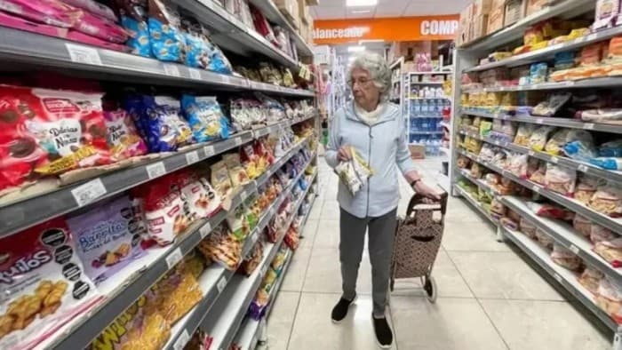 Ventas de supermercados en Tucumán caen levemente en un contexto de recuperación nacional ralentizada