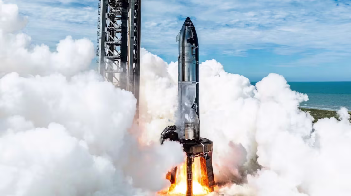 SpaceX reprograma el lanzamiento del megacohete que busca llegar a Marte