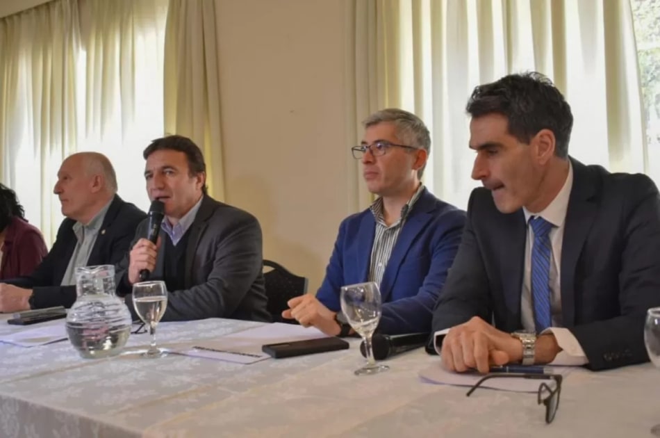 Sánchez y Canelada cuestionaron el “estilo veleta” de Jaldo en su relación con Milei