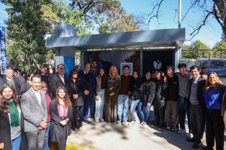 Chahla habilitó nuevos Corredores Seguros que beneficiarán a docentes y alumnos de dos universidades