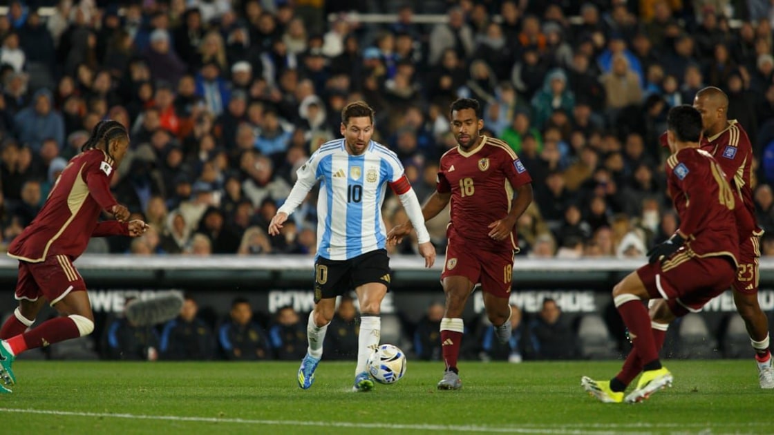 Messi y una noche donde el tiempo se detuvo: dos goles en su última presentación oficial en tierras argentinas 