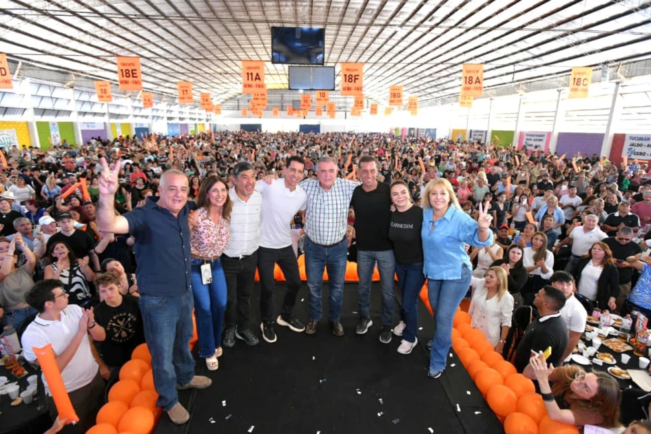 “Debemos defendernos con los recursos que por ley nos corresponden”, dijo Jaldo en un acto con miles de militantes
