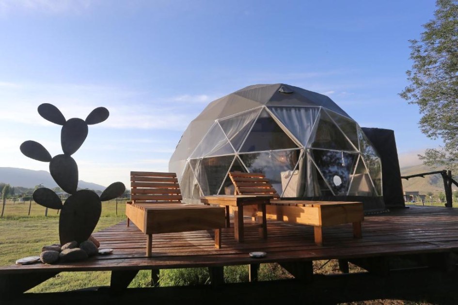 Tucumán impulsa el turismo sustentable con glampings de lujo