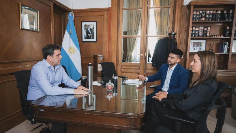 La Libertad Avanza pierde un aliado en Tucumán: el radical Salazar renunció a la Anses