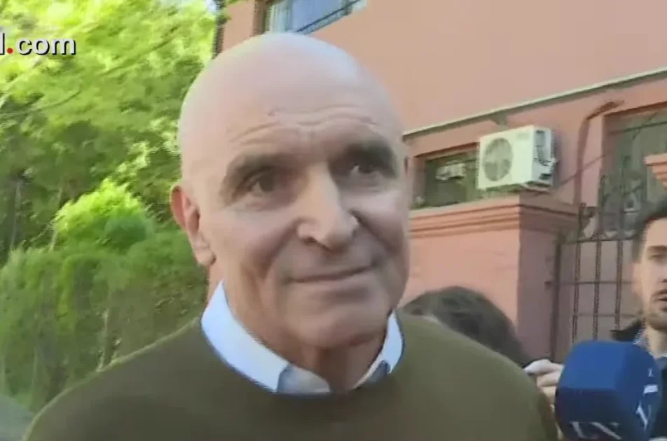 Votó Espert en Beccar y afirmó que se ubica “en el lugar que me corresponde”