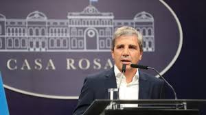 Luis Caputo ratificó la continuidad del plan económico y el equilibrio fiscal