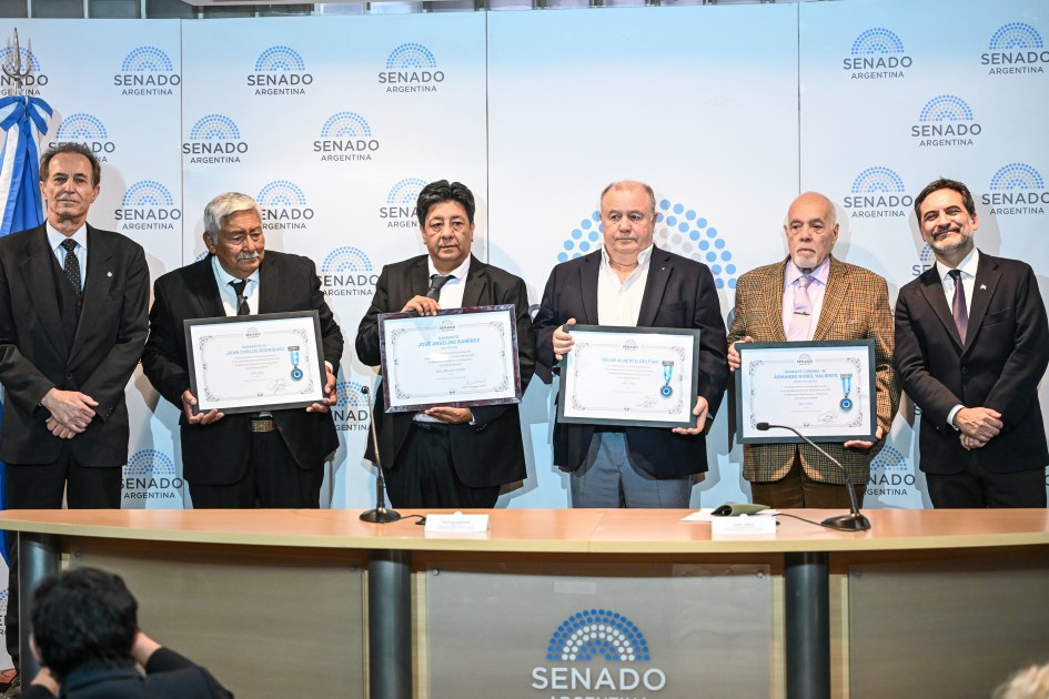 El Senado rindió homenaje a los héroes del Combate de Acheral, que marcó el ocaso de la guerrilla en el monte tucumano