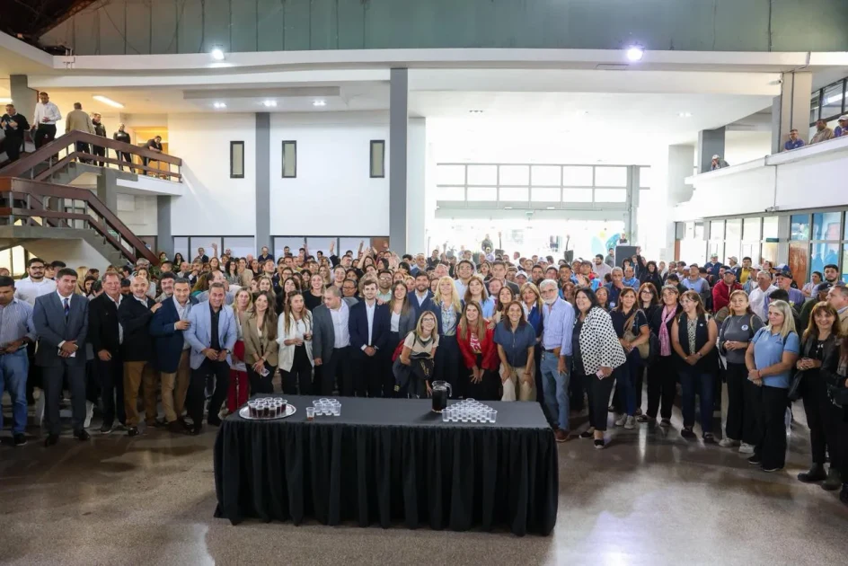 Chahla otorga un bono de $100.000 a los trabajadores municipales